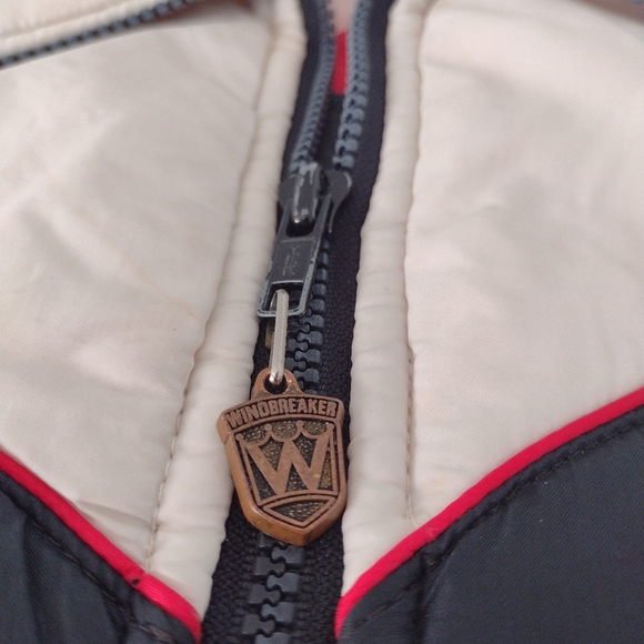 Vintage Vest by Windbreaker Black White Red Classic Chevron 80s - Picture 5 of 8